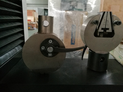 使用電子萬能試驗機時的警告與注意